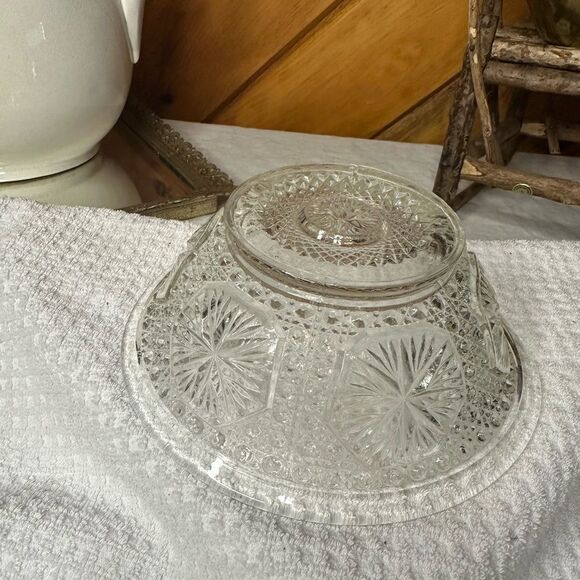 Vintage Imperial Amelia Clear Glass Bowl - Picture 3 of 4
